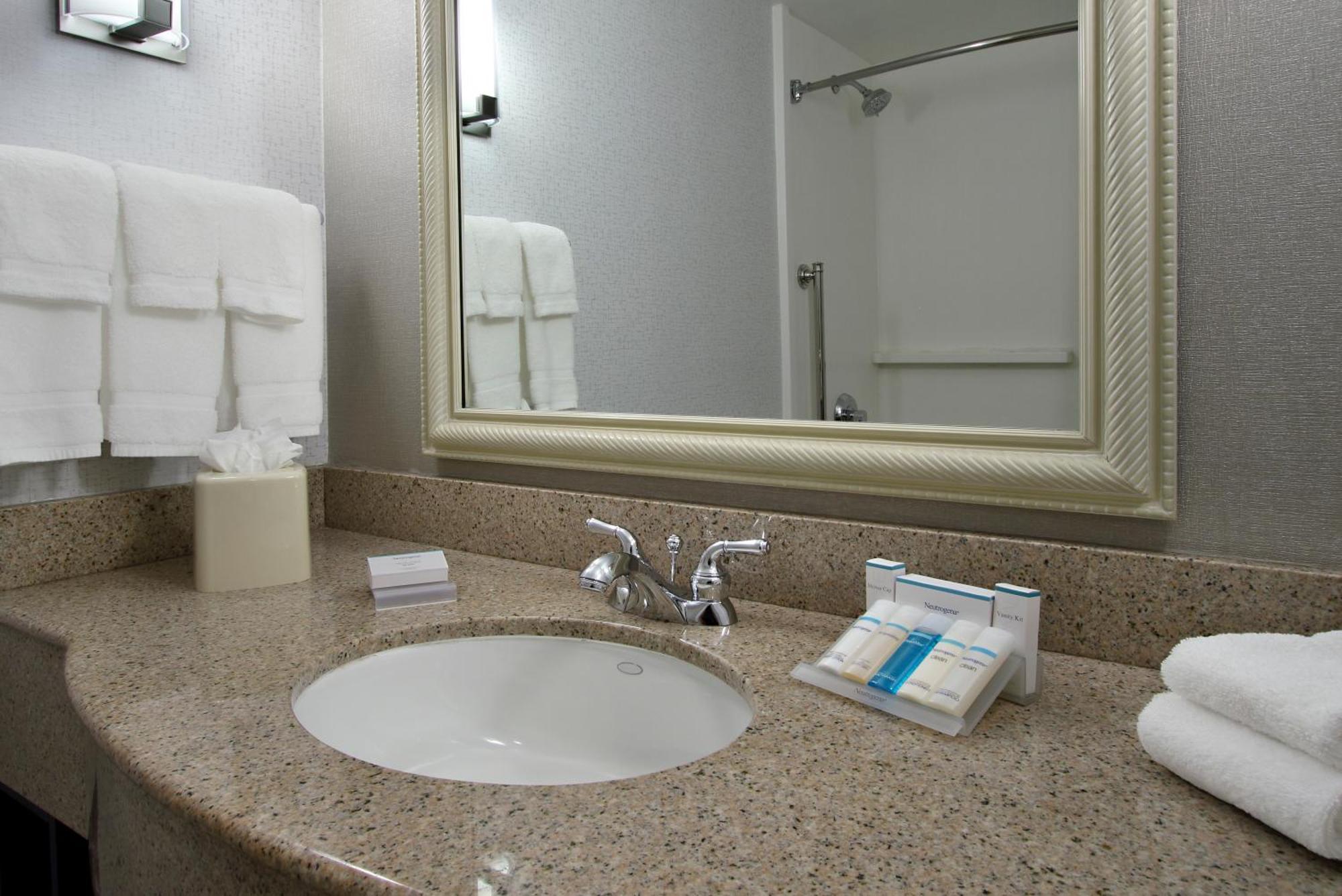 Hilton Garden Inn Sonoma County Airport Santa Rosa Exterior foto